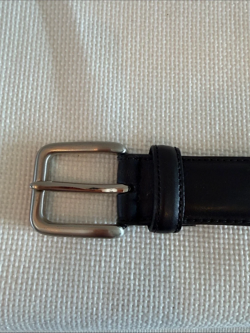 Nautica Men's Classic Black Leather Belt with Silver Buckle Size 42 Minimalist
